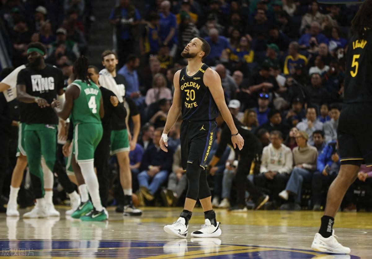 库里狂砍塔图姆分,快船迎来新赛季高光! 库里狂砍塔图姆分,快船迎来新赛季高光!