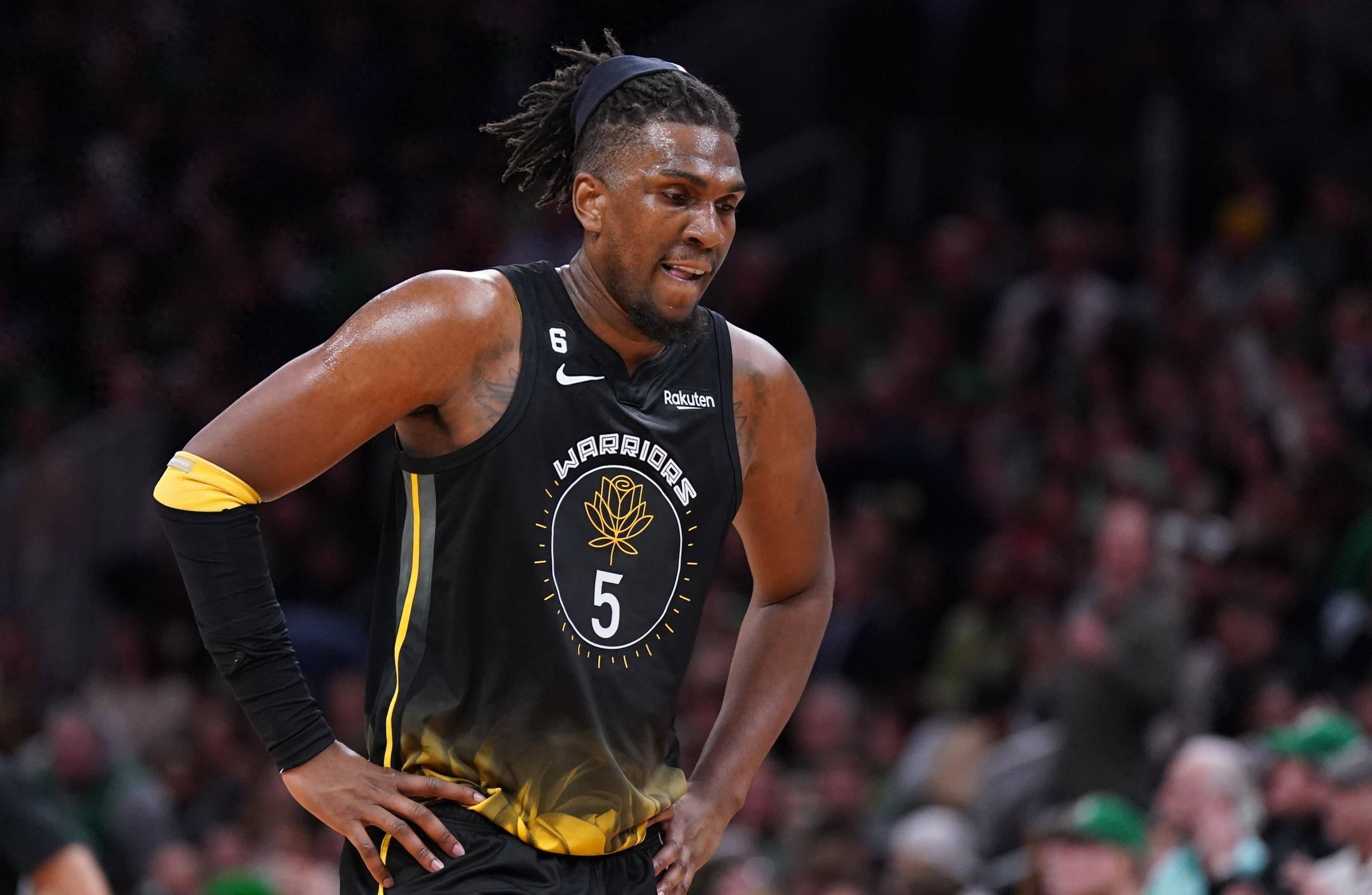 凯尔特人绝杀时刻，命运悬念点燃赛场，黄蜂迎来胜利！